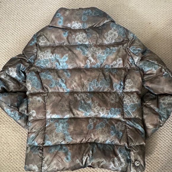 Women’s Colmar Puffer Jacket in Unique Floral Print - Picture 4 of 10